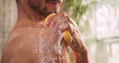 Im a doctor and didnt shower for five years – over washing could be harmful